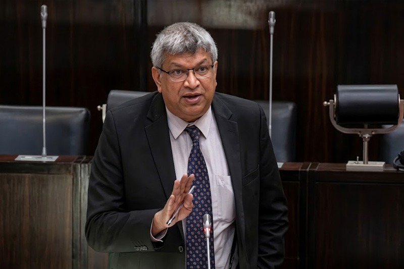 'මහර සිද්ධිය මීගමුවේ ගැටුමට සමාන නැහැ' - අමාත්‍ය හර්ෂණ නානායක්කාර