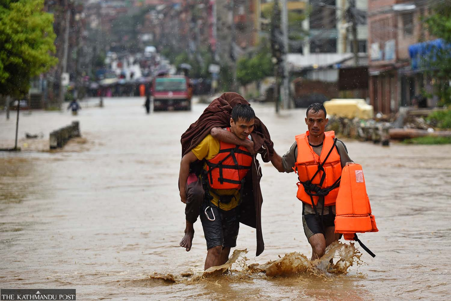 නේපාල ගංවතුරෙන් අතුරුදන් වූවන් අතර ශ්‍රී ලාංකිකයින් නෑ